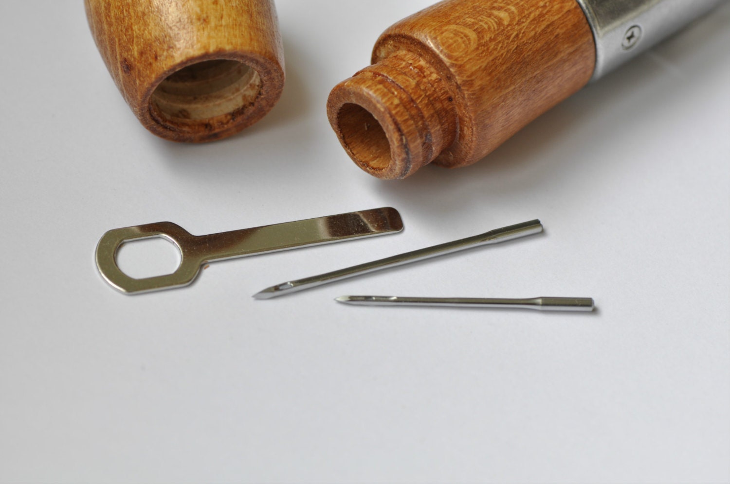 1 Piece Leather Stitching Device/ For Thick Leather 30mm wide X 130mm long