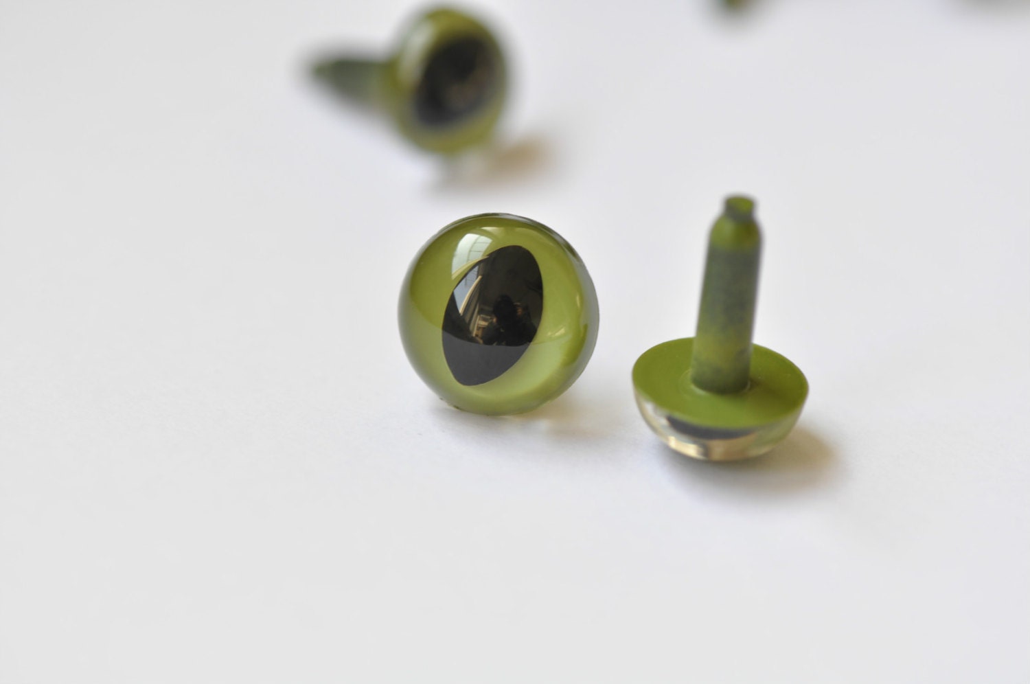 Pure Green Cat Eyes/Round Transparent Amigurumi Animals Eyes/ Safety Eyes Come With Washers 5 Pairs A Pack/Pick Size