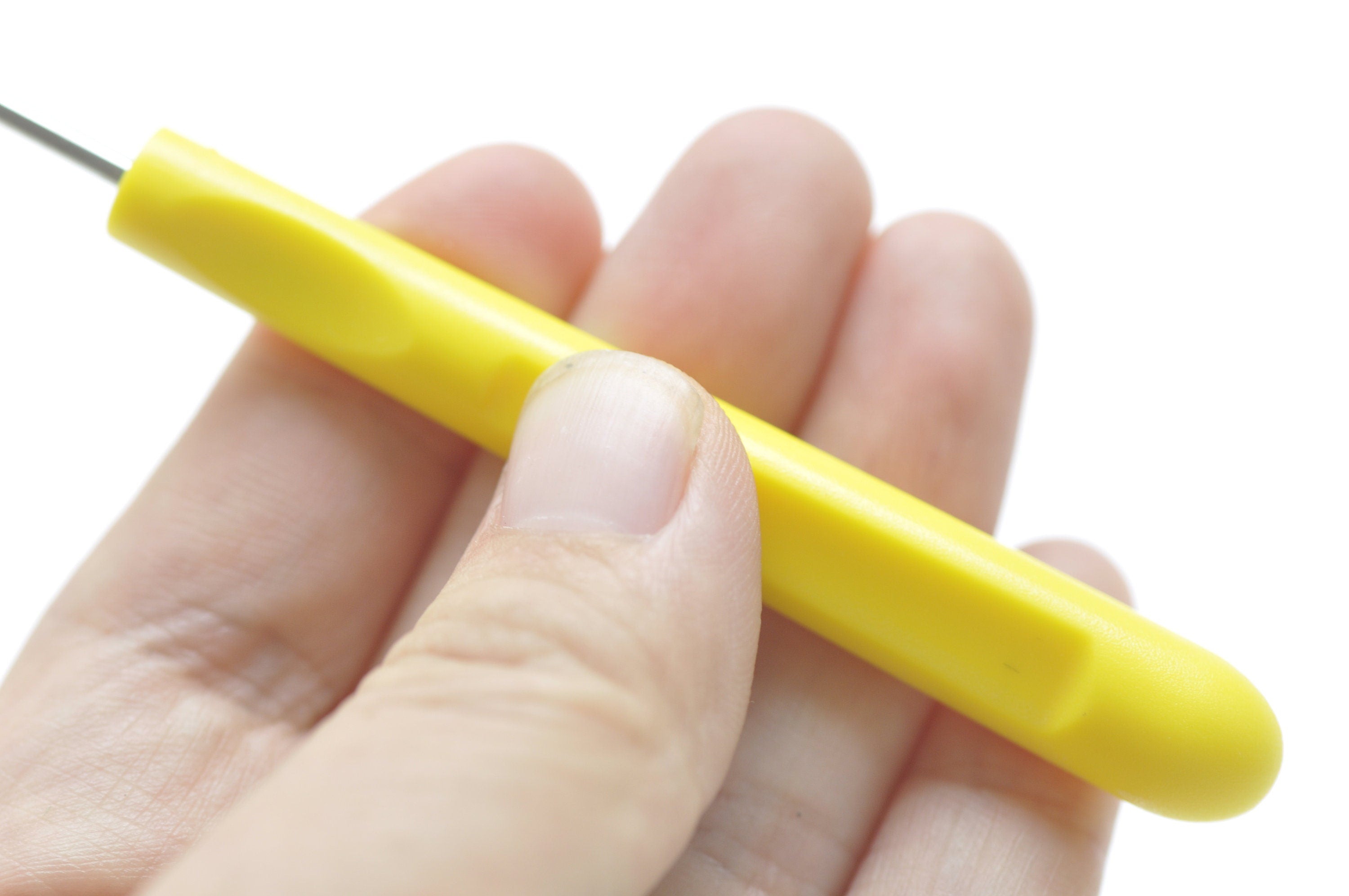 Plastic Handle Awl/ 13cm (5