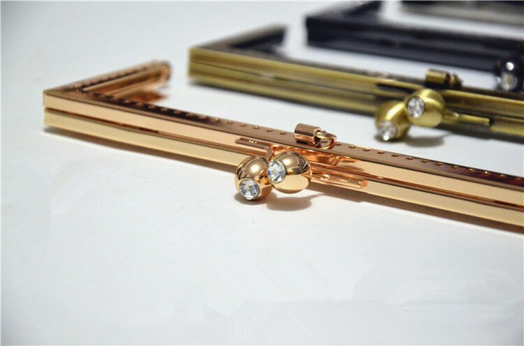 Retro Sewing Purse Frame With Handle 20cm x 7.5cm ( 7"x 3") Four Colors Available