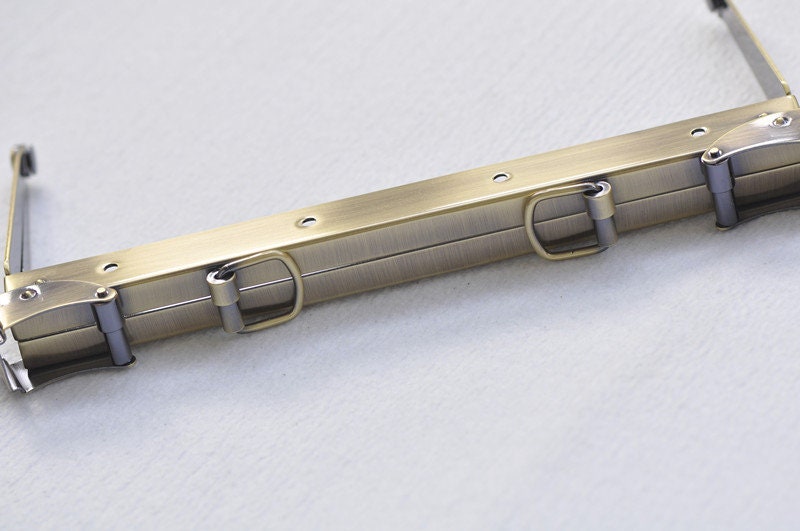 22cm (8 1/2“）And 28cm (11") Brushed Brass Metal Closure Purse Frame Doctor Bag Purse Frame With Screws Pick Size