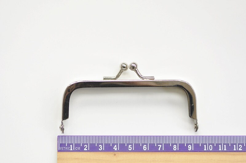 9cm x 3.5cm ( 3