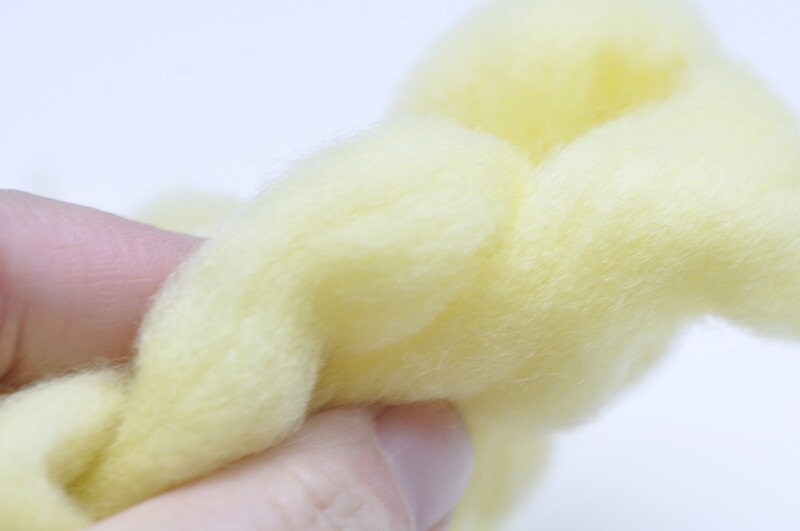 Short Staple Spanish Wool Roving Needle Felting Wool Bundle Yellow Series 1 oz A Pack