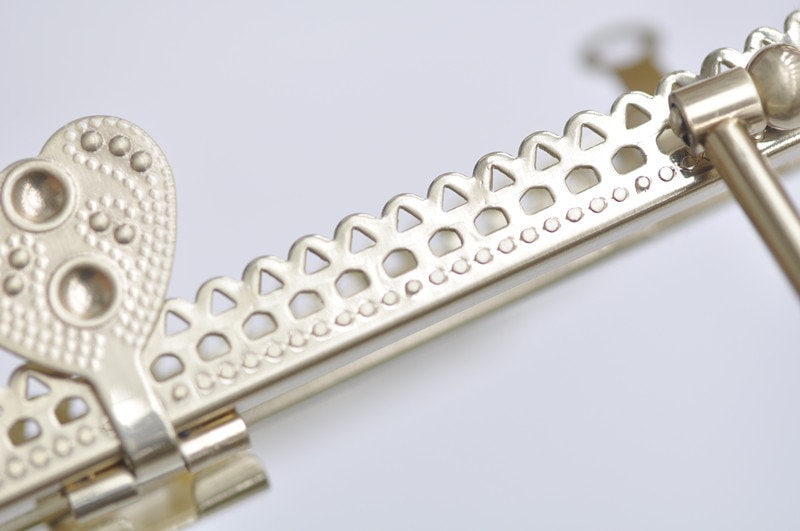 18cm ( 7") Retro Purse Frame Sewing Handle Purse Frame