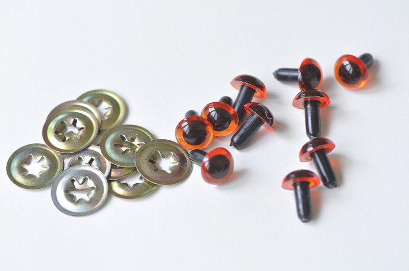 12mm (15/32 inches) Deep Red Transparent Amigurumi Animals Eyes Round Eyes Come With Washers 10pcs A Pack No.10935