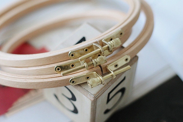 Embroidery Hoop Various Size 7.5cm/10.5cm/12.5cm/15cm/18cm/21cm/24cm