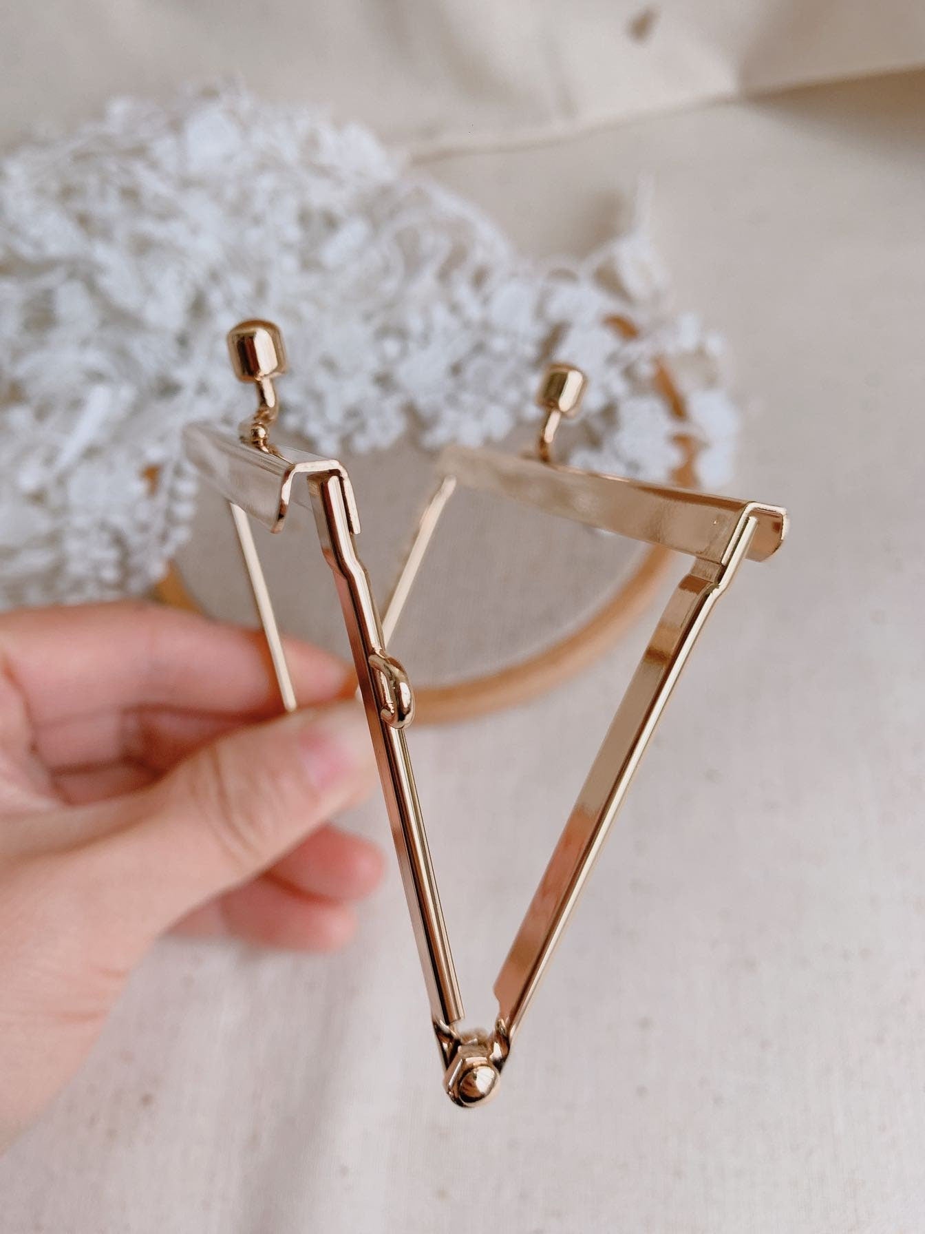 8cm x 3.5cm (3" x 1 1/3") Light Gold Ball Head Kisslock Glue-In Mini Purse Frame