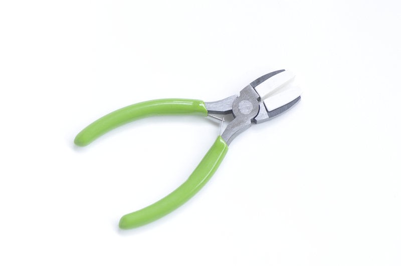 Purse Frame Bag Making Tools Set of 5 Including A Plier, Awl, Paper Rope, Magnetic Screwdriver, Fullfilling Tool