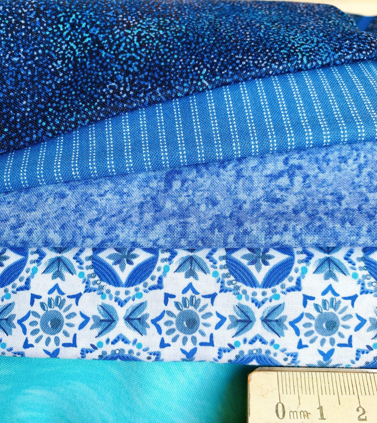 5 Pieces A Set Retro Blue Cotton Fabric Soft Cotton Fabric Sewing Material 45x55cm