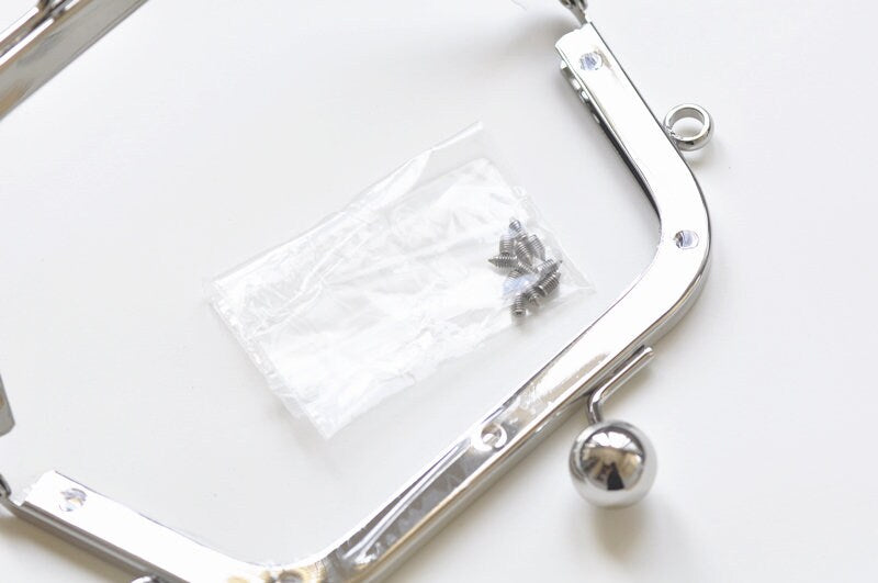 Bag Purse Frame Silver Color Ladder-shaped Clutch Purse Frame Come With Screws 14.8cm x 6.5cm