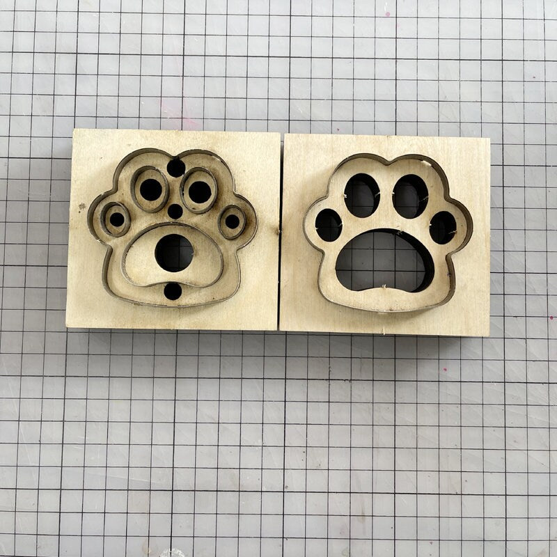Leather Paw Print Molds PVC 7cm x 6.5cm