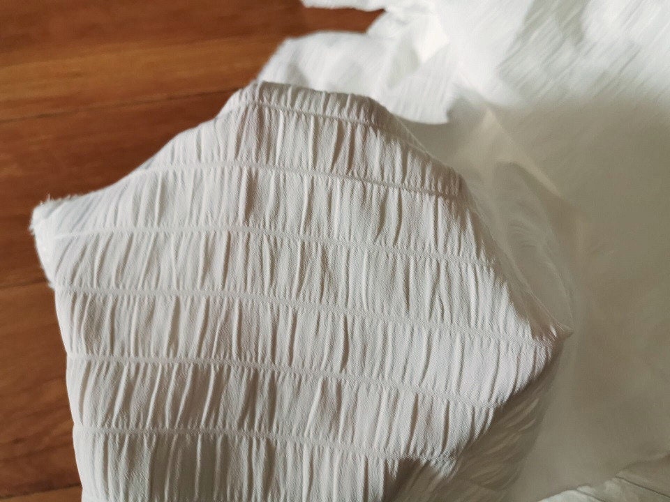 Stretch Fabric With Folds White Doll Cloth Fabric 150cm x 50cm