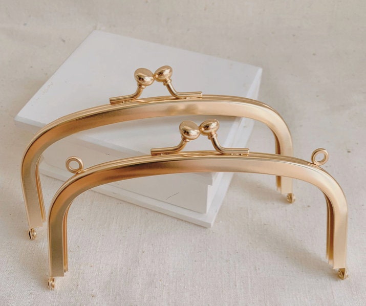 Matte Gold Purse Frame Bag Hanger 13.5cm Glue-in Style With Lovely Kiss-Lock