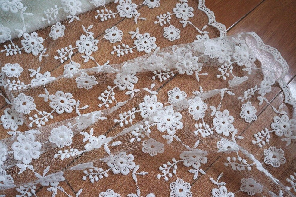 Beautiful Soft White Lace Fabric 130cm x 50cm (51"x 19")