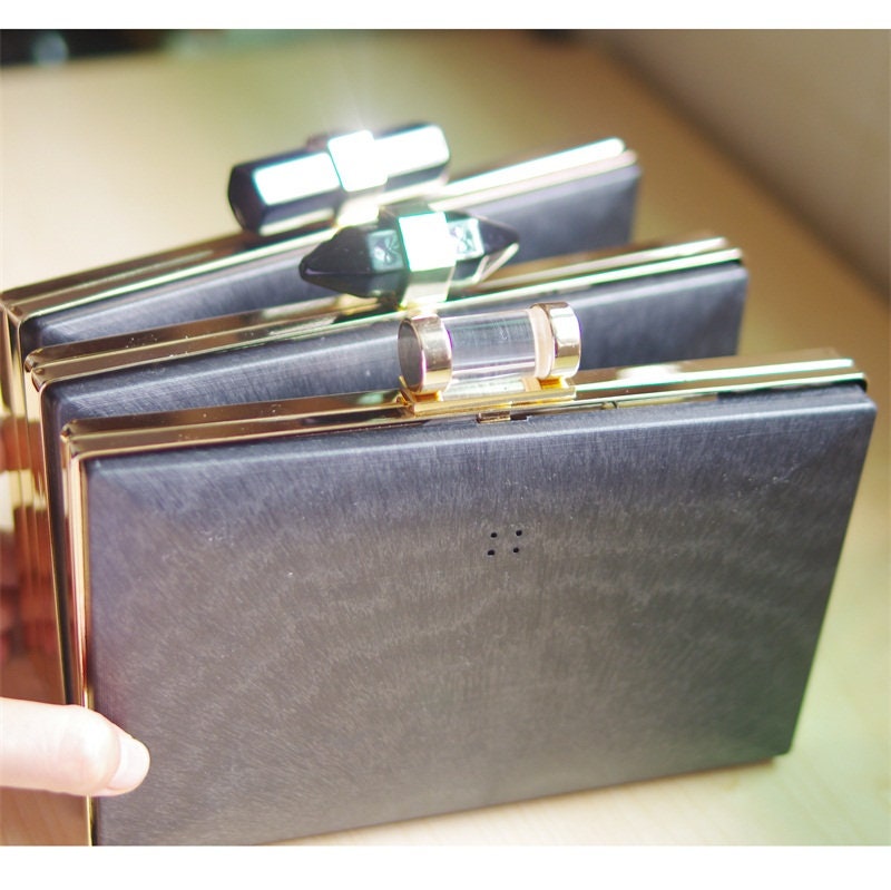 20cm x 12cm Box Purse Frame Clutch Bag Glue-in Style L.Gold Metal Purse Frame And 2 Pieces Plastic Boxes