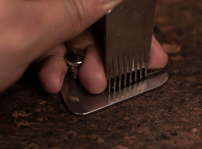 Leather Chisel Tool Pulling Out Helper