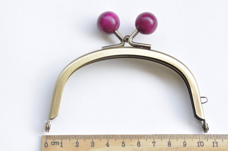 10.5cm Bronze Purse Frame With Rose Red Color Wooden Kiss Lock Glue In Style 10.5cm x 5.5cm